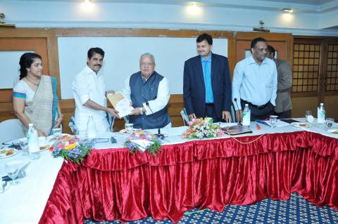 Hon'ble Minister Sri Kalraj Mishra interacting with Hon'ble Minister Coir Sri A Prakash